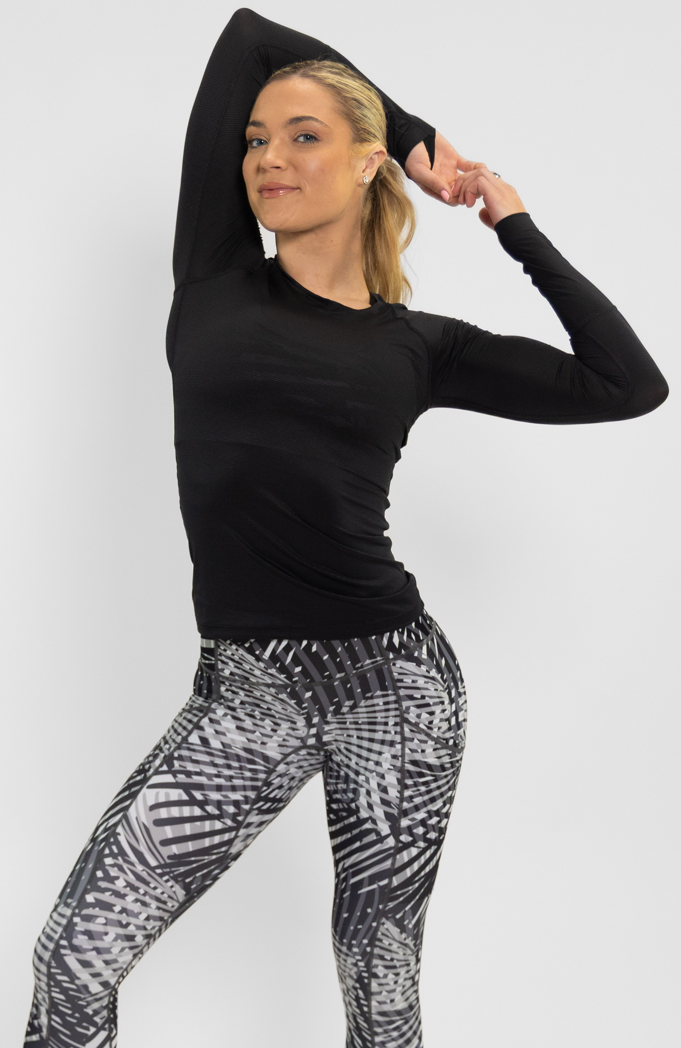 Coeur Sports Long Sleeve Run Top The Element Long Sleeve Run Top in Black
