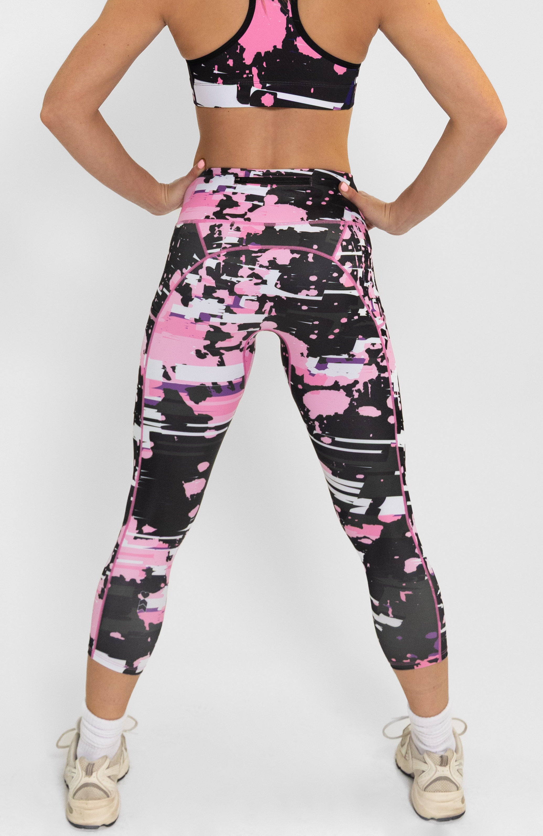 Coeur Sports Run Tights Performance Running Capri in Hard Candy