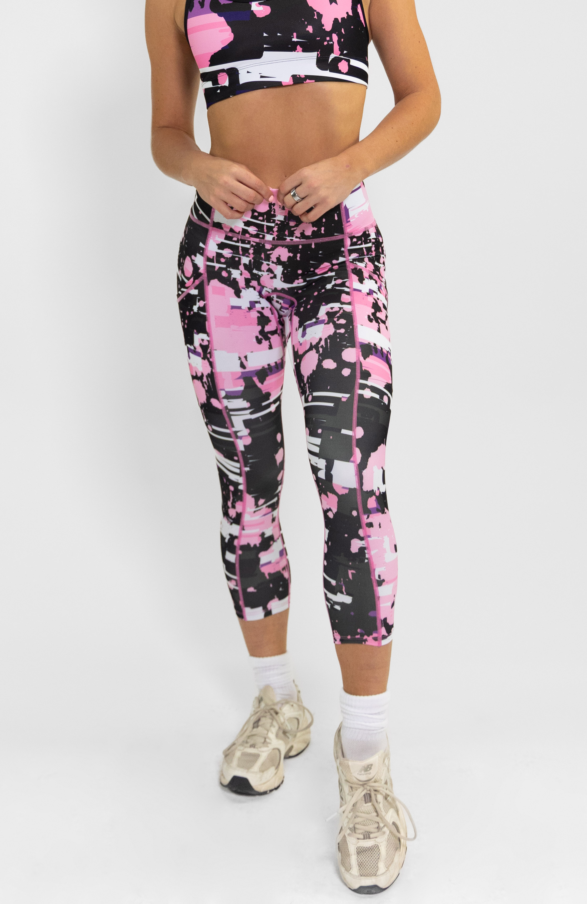 Coeur Sports Run Tights Performance Running Capri in Hard Candy