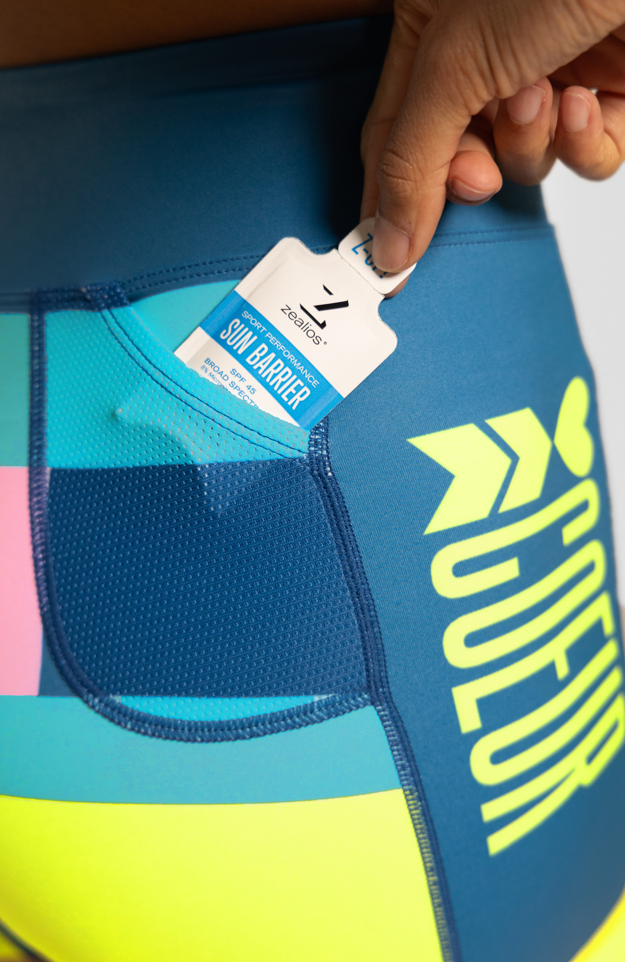 Coeur Sports 8 Inch Powerband Tri Short Women's 8" Triathlon Shorts in Flagship