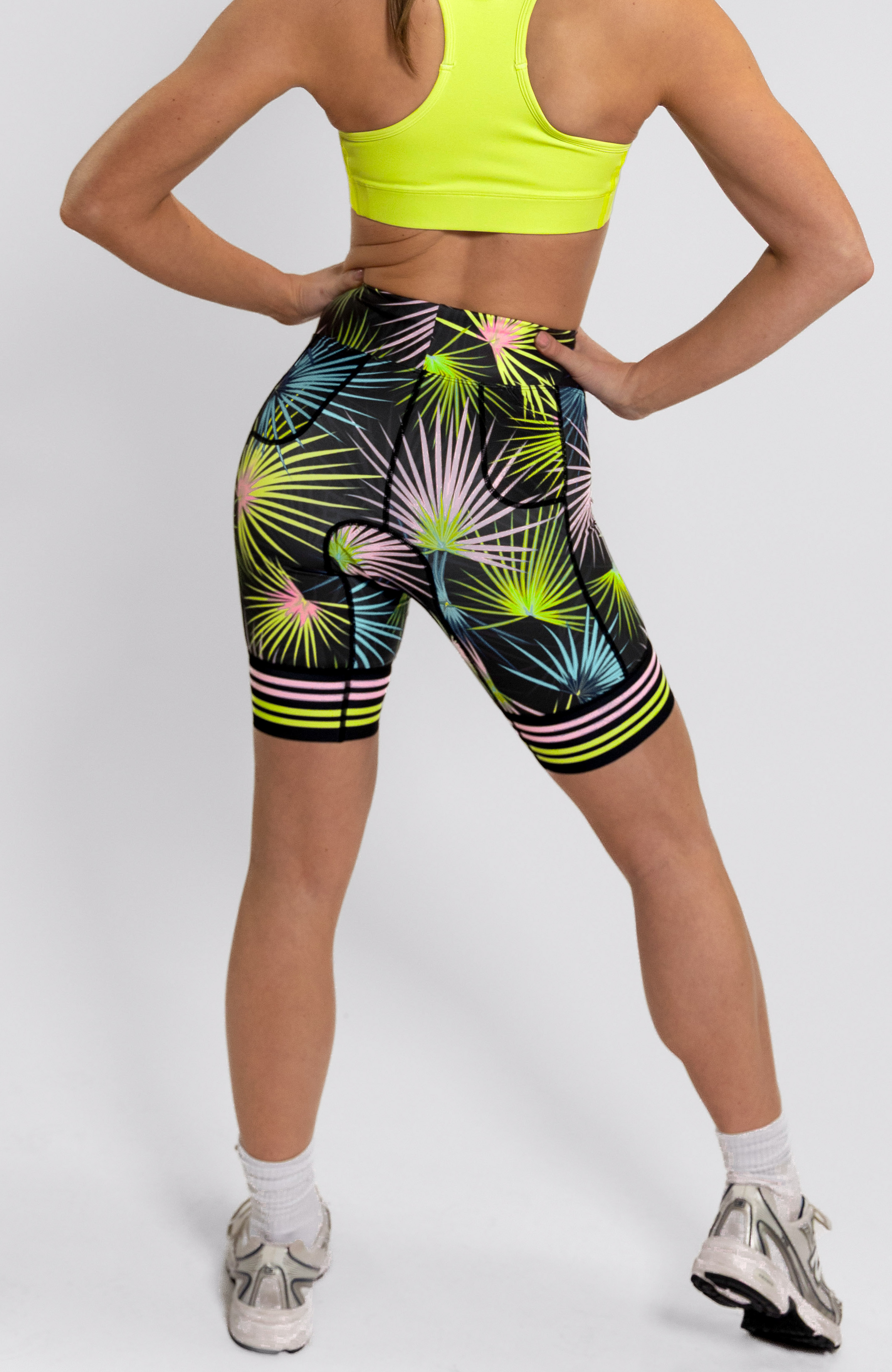 Coeur Sports 8 Inch Powerband Tri Short Women's 8" Triathlon Shorts in Palm Party