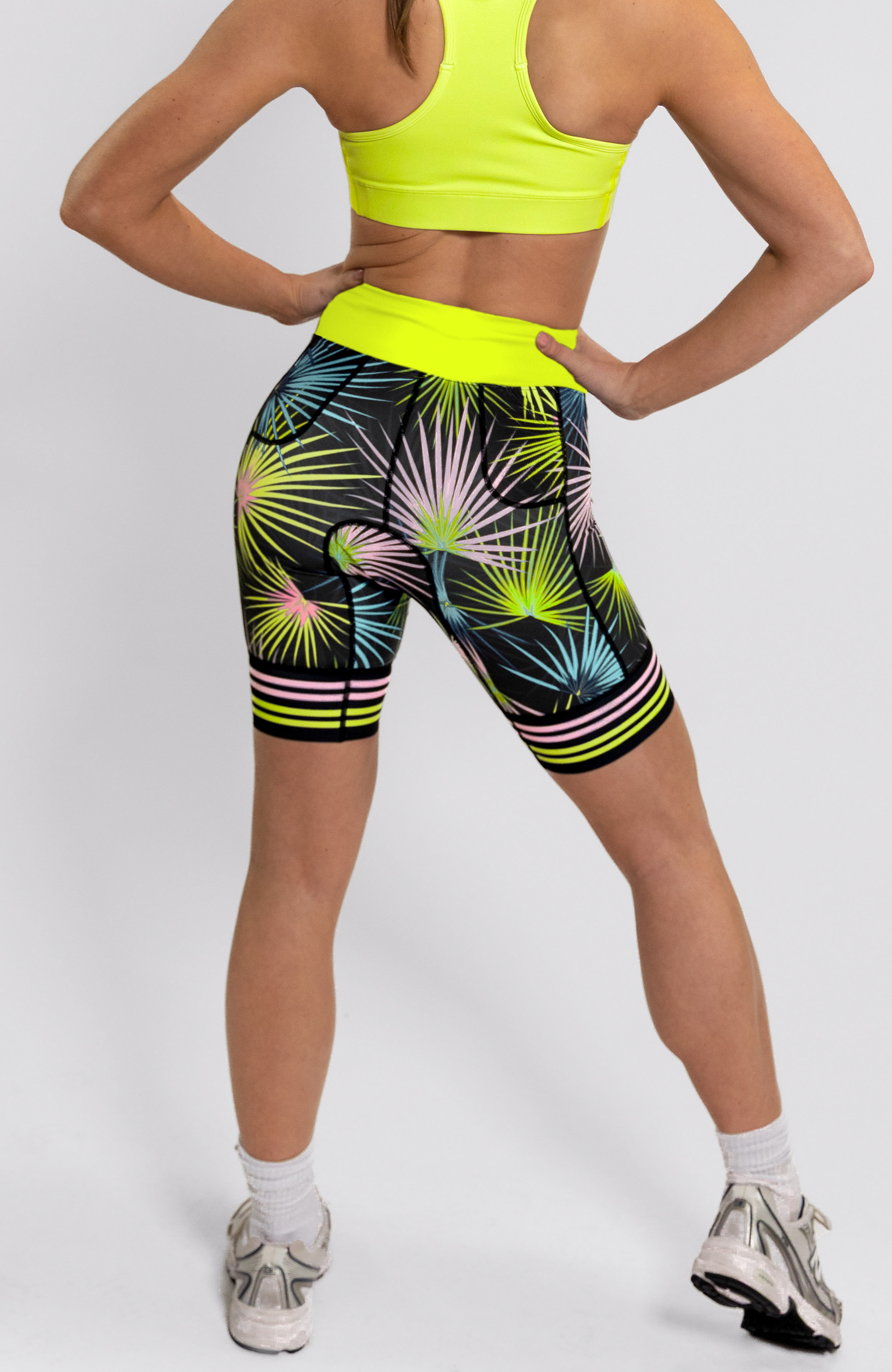 Coeur Sports 8 Inch Powerband Tri Short Women's 8" Triathlon Shorts in Palm Party