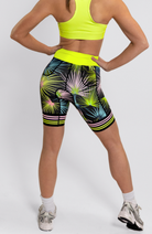 Coeur Sports 8 Inch Powerband Tri Short Women's 8" Triathlon Shorts in Palm Party