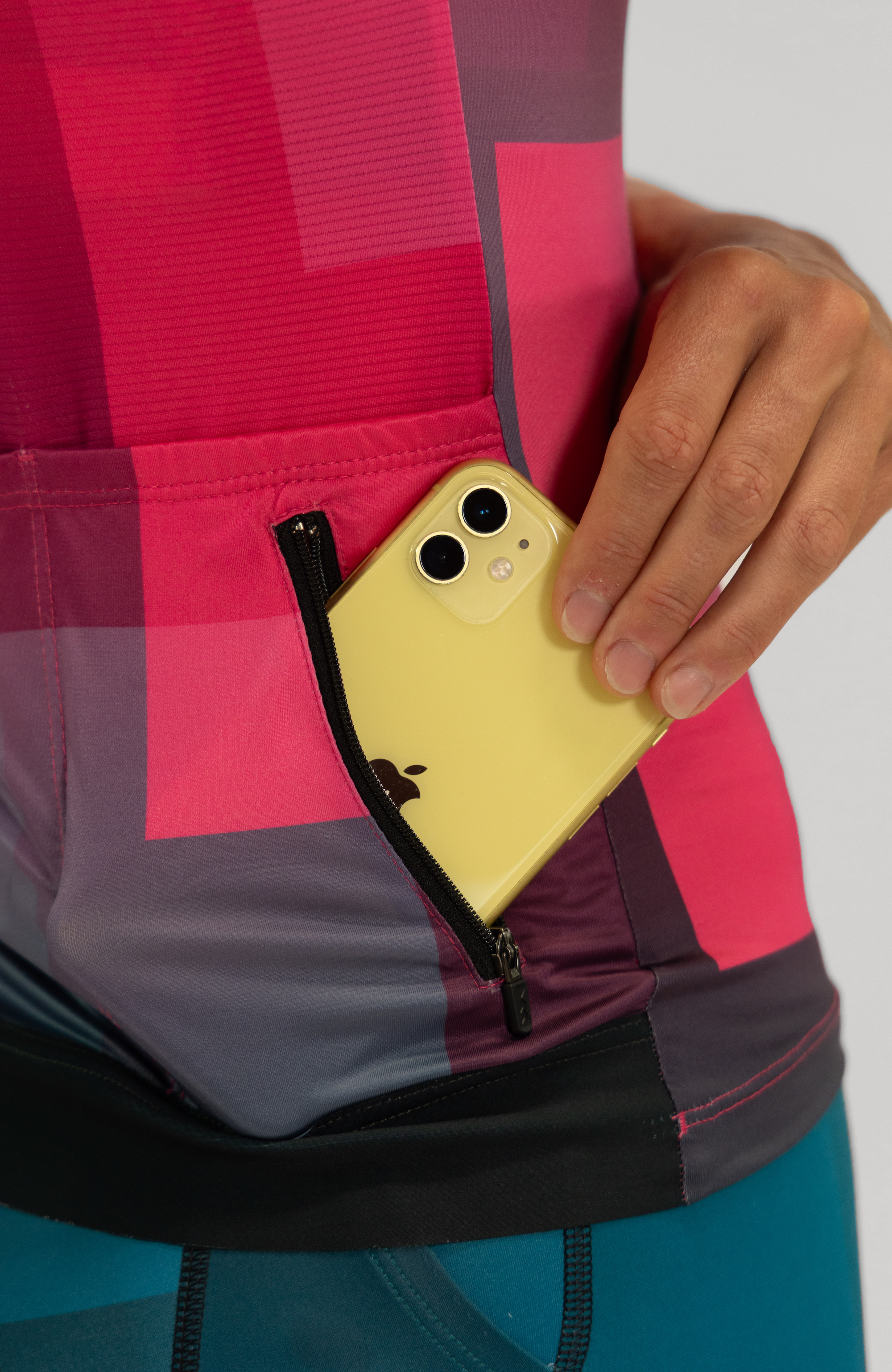 Coeur Sports Cycling Jersey Women's Cycling Jersey in Bougainvillea