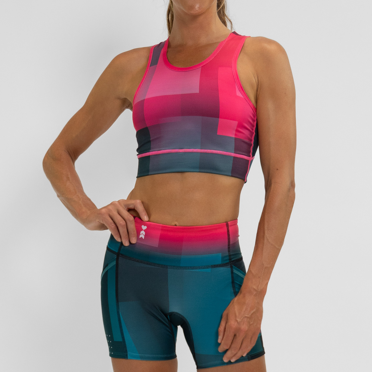 Run Tech Crop in Bougainvillea – Coeur Sports