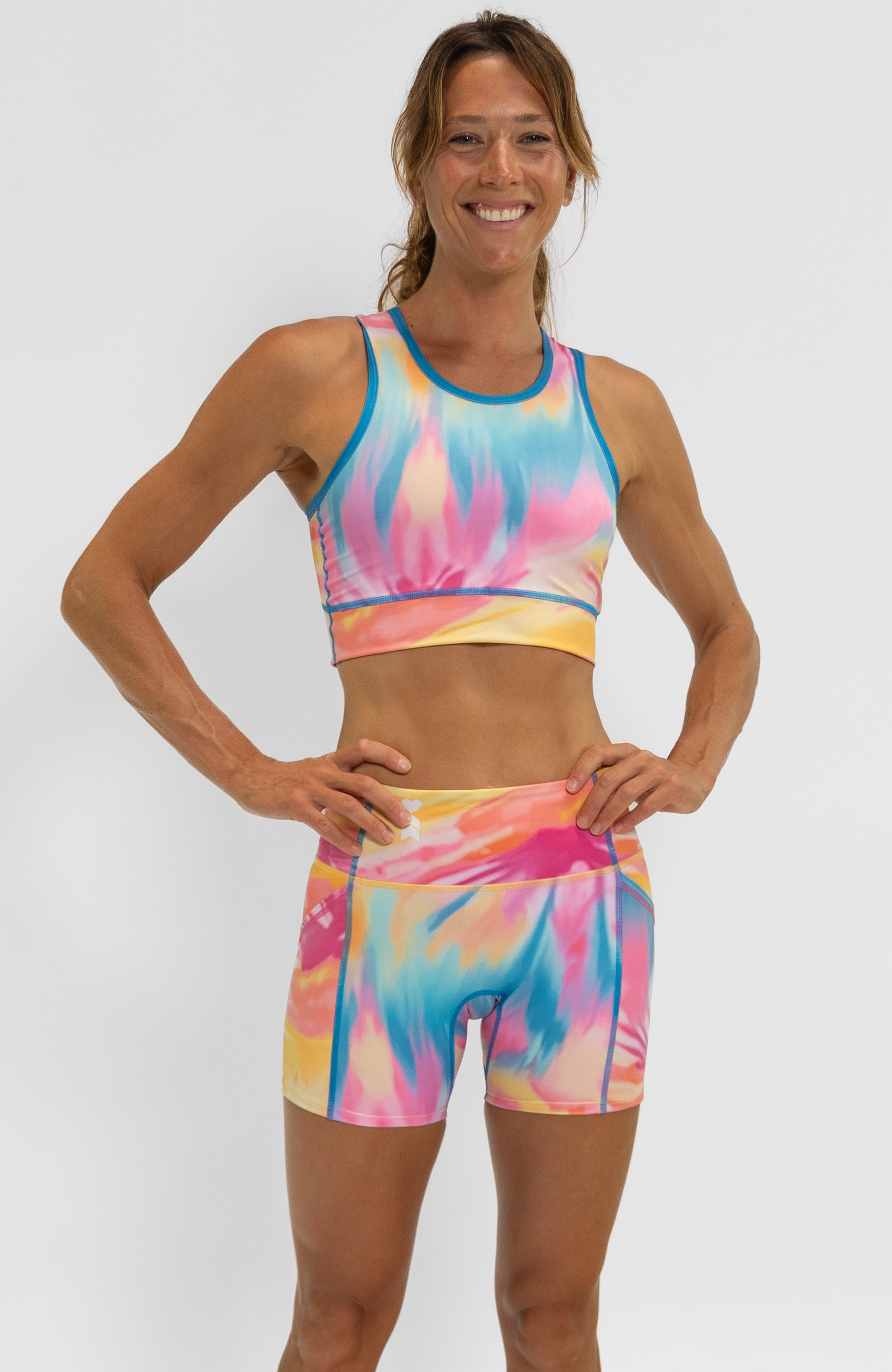 Coeur Sports Run Crop Top Running Tech Crop in Aloha