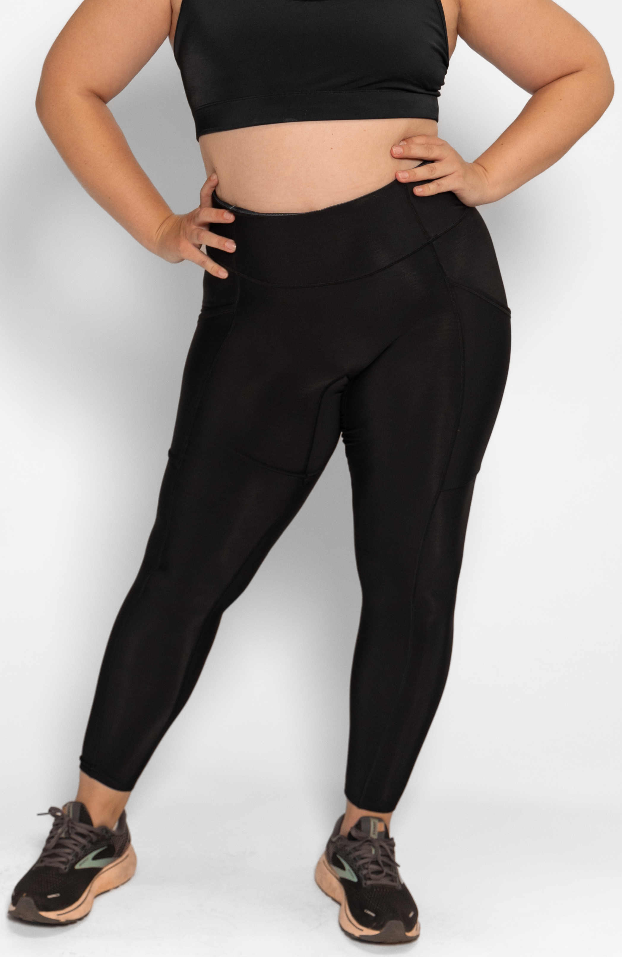 Little Black Thermal Running Tights – Coeur Sports